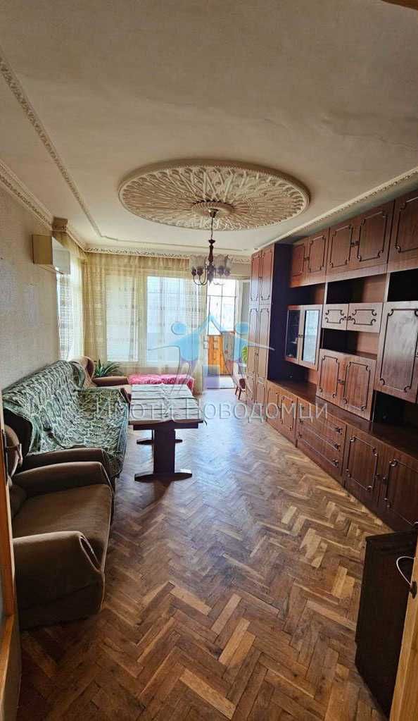 Двустаен, Шумен, Б.Българанов 1