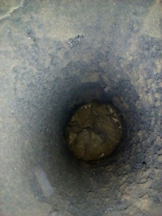 Коминочистач -Почистване на комини -Chimney sweeper