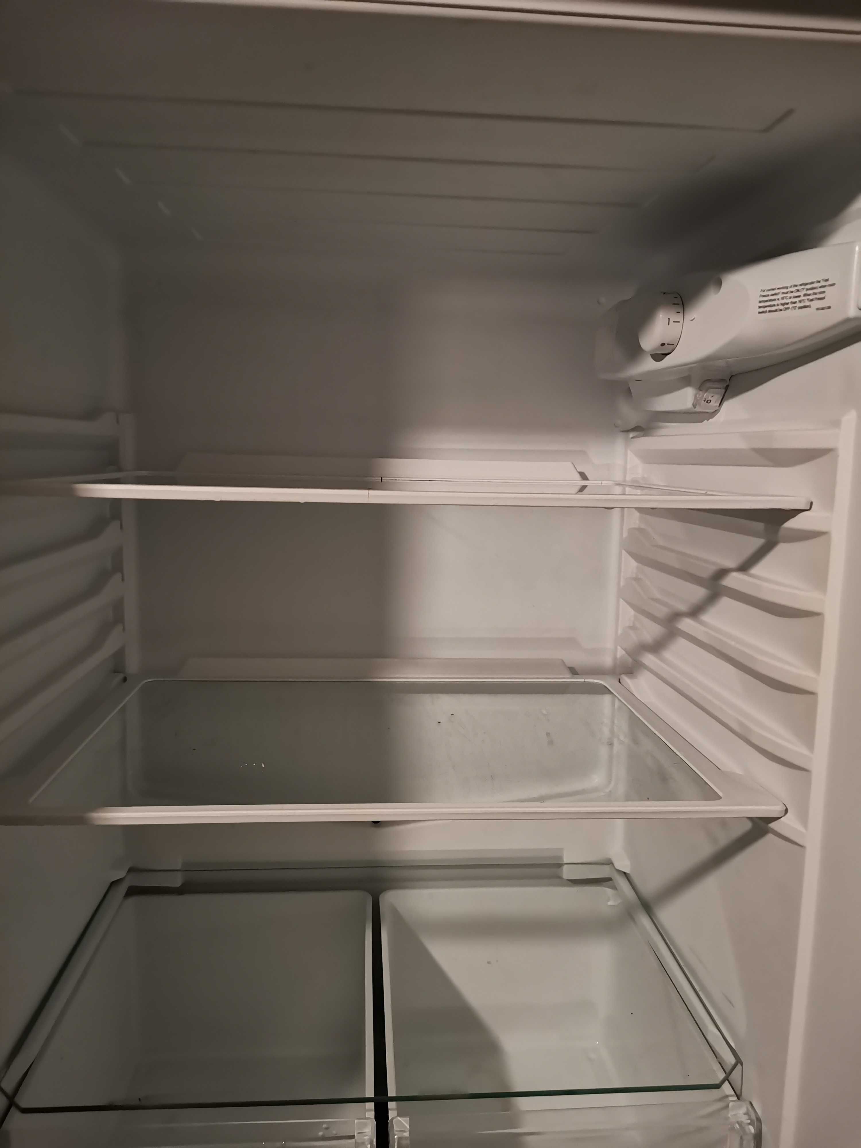 Хладилник фризер Indesit 50/50