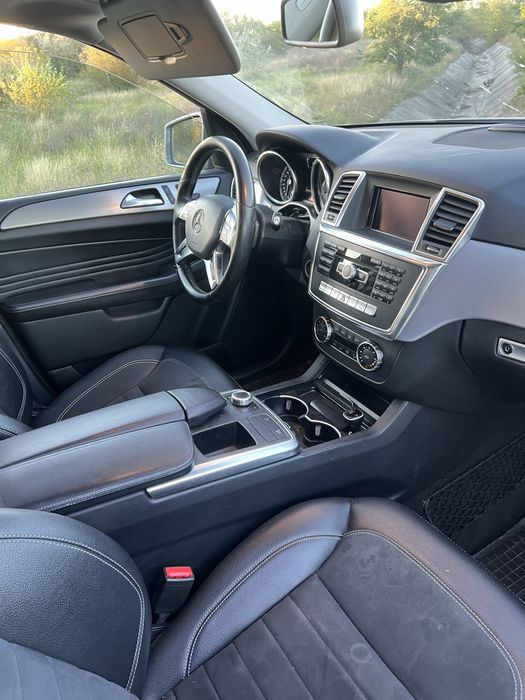 Mercedes Ml 250 ,an fabricatie 2014 ,impecabil