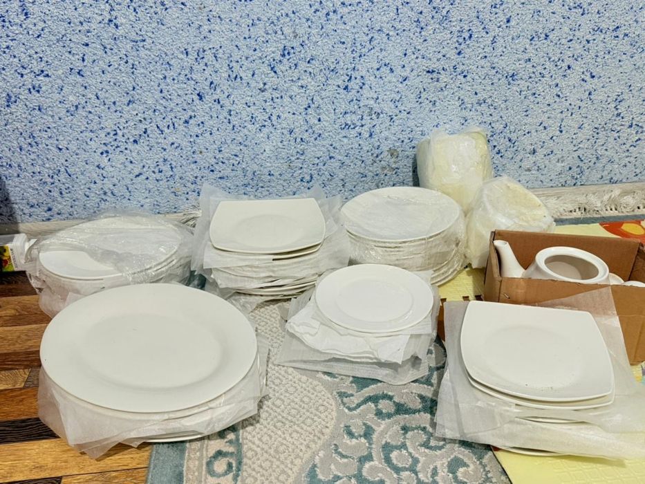 Продам сервиз почти новый
