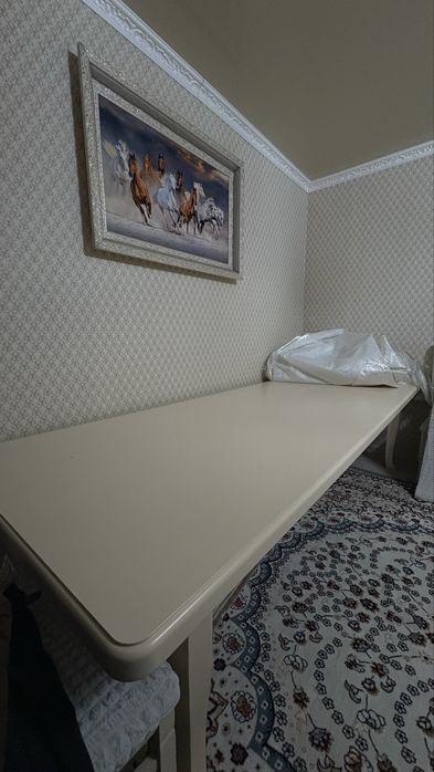 стол деревянный на 25 человек