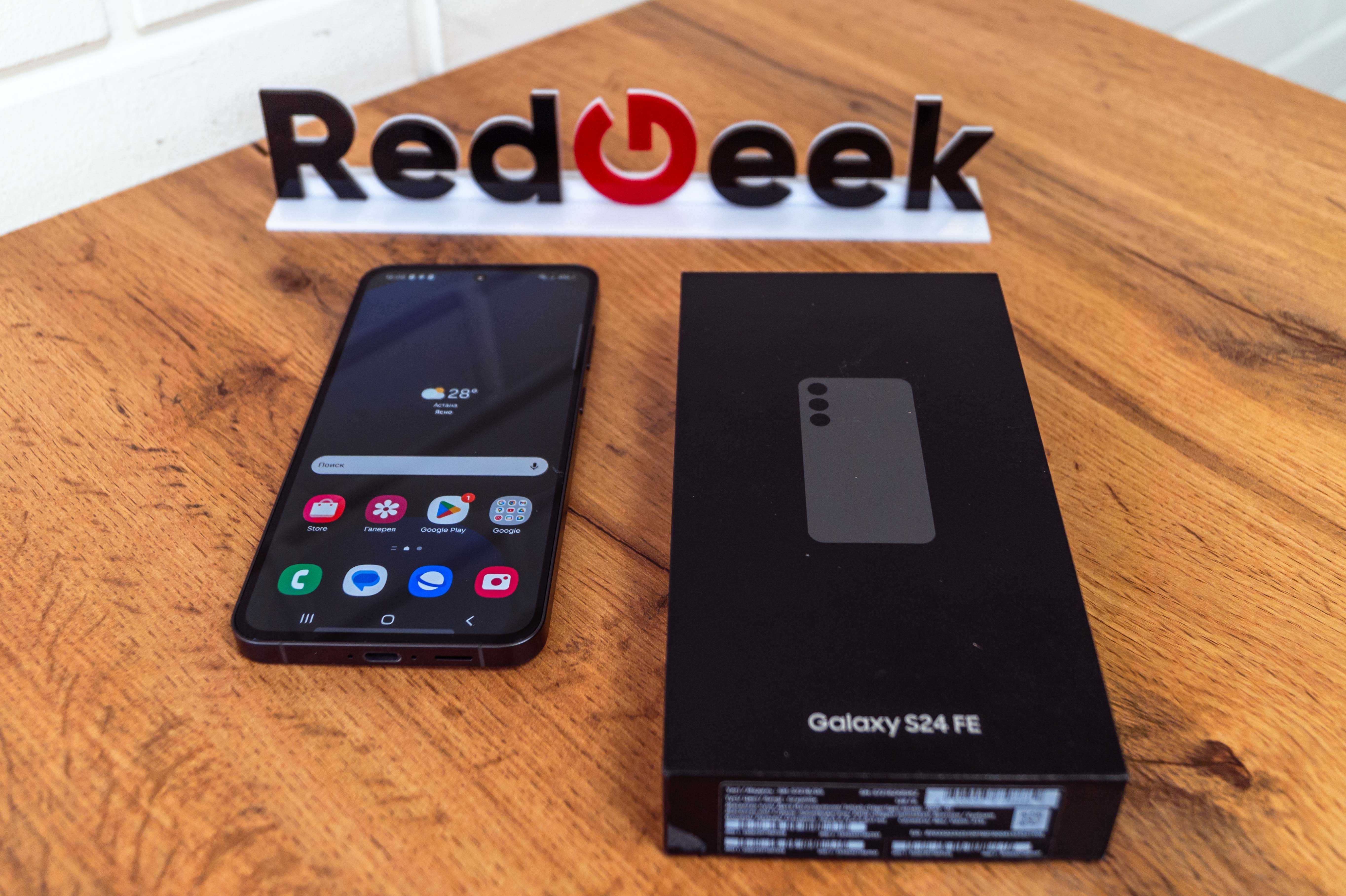 Новый Samsung Galaxy S24 FE|Graphite| 128 ГБ|Распечатанный | Red Geek
