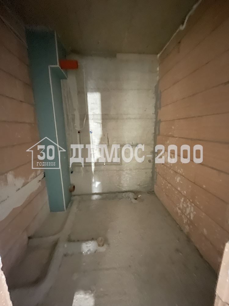 Продава се Тристаен апартамент в Варна, Левски - 9916 кв.м за 17 €/кв.м - Снимка #4