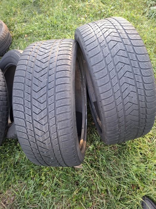 Vand 2 anvelope 265 40 22 pireli de iarna bune dot 2020