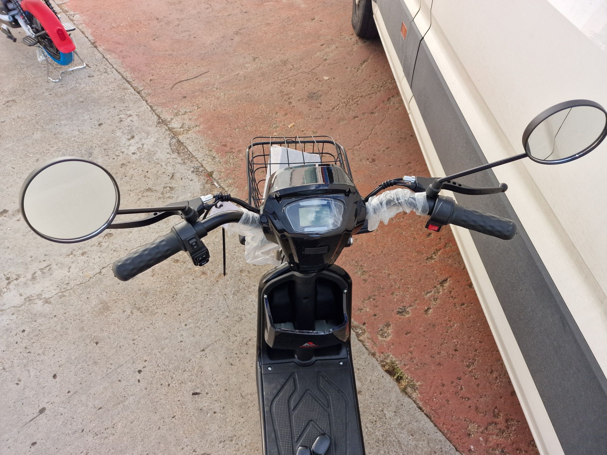 Scuter electric, moped  bicicleta electric Cod 008Z 48V