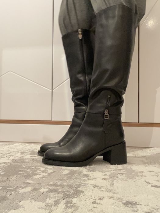 Продам кожаные зимние сапоги