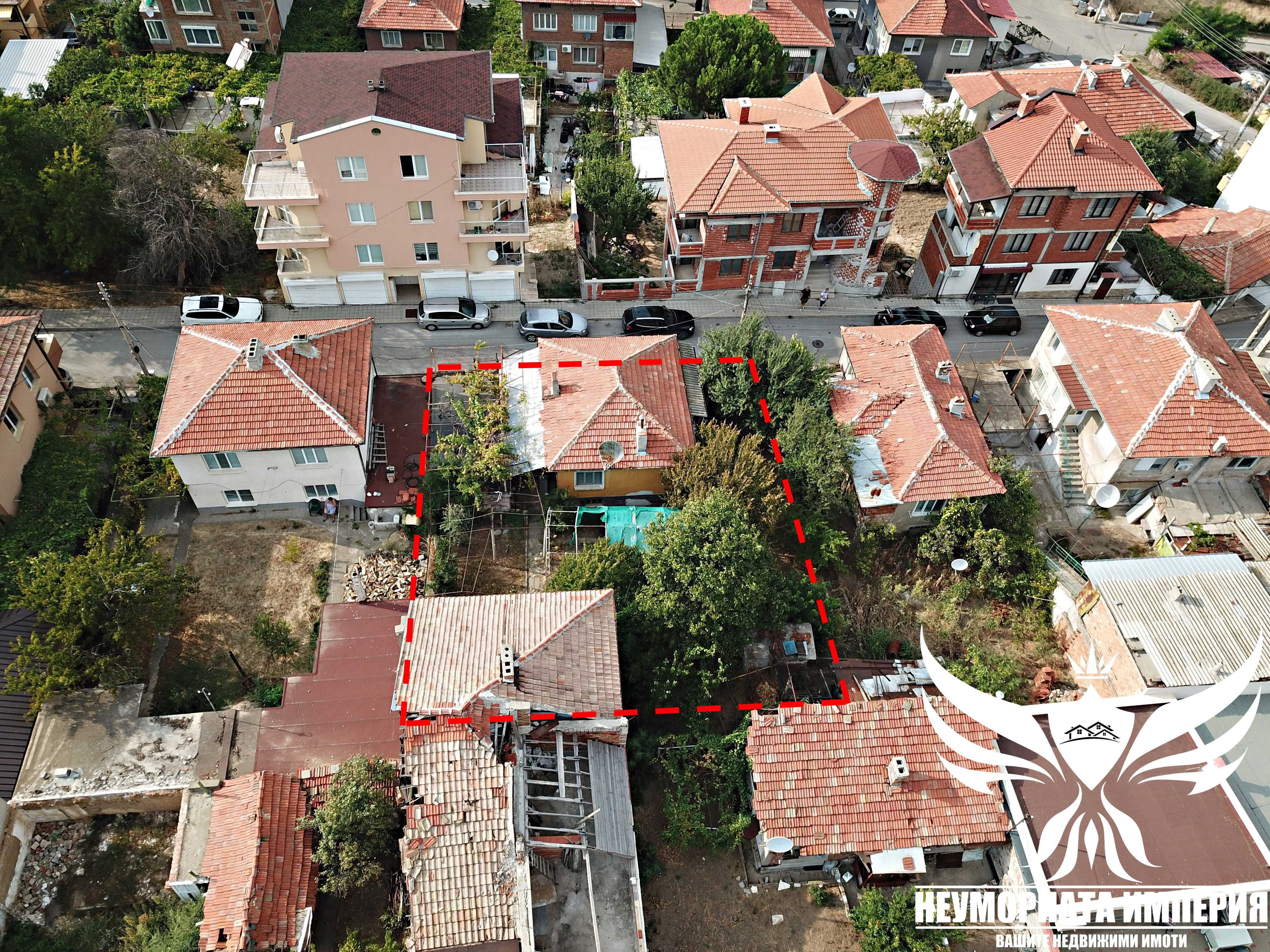 Продавам 2 бр.къщи 210РЗП с двор 350кв в гр.Асеновград, Зъбчето