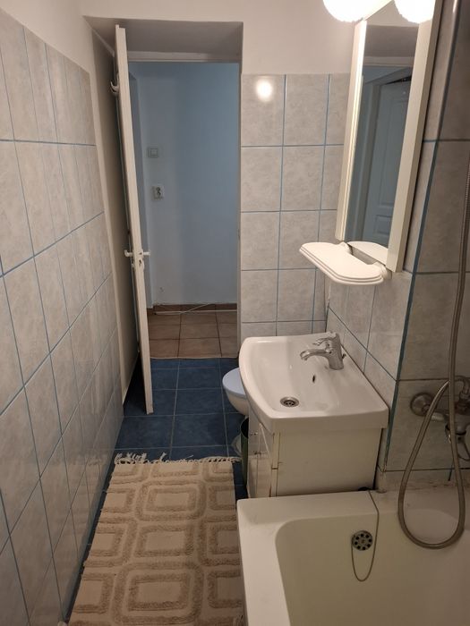 Vând apartament 3 camere