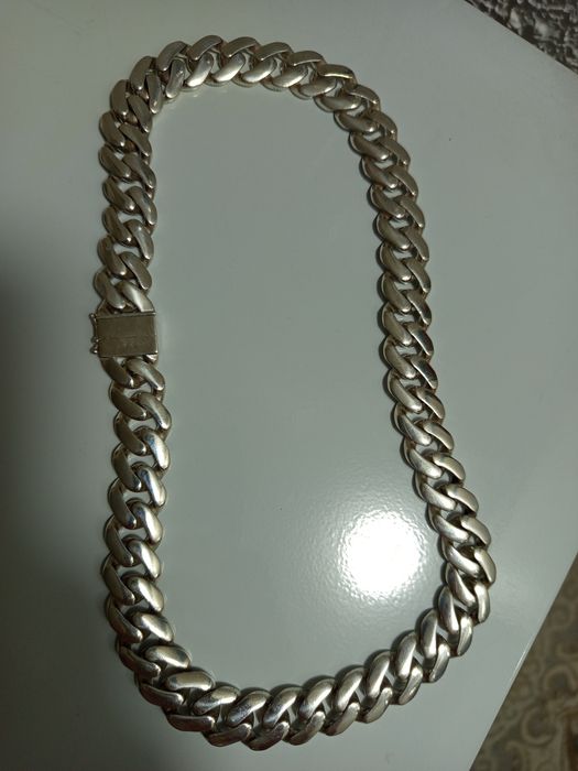 Продам серебряную цепочку