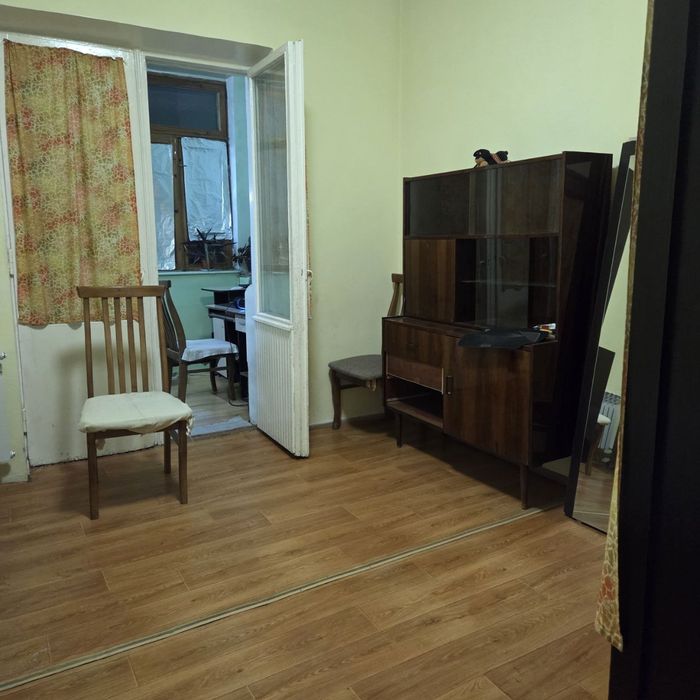 Продажа Срочно Чиланзар 1 Высокопотолочка  3/3/4