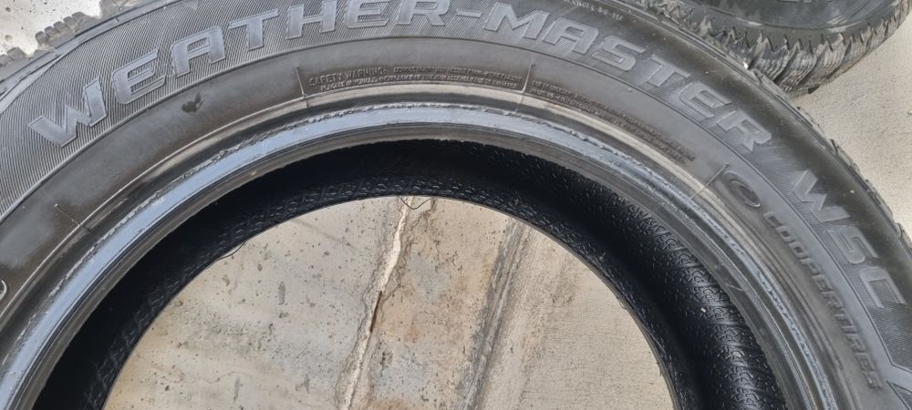 Зимни гуми COOPER 235 55 18 DOT 3218