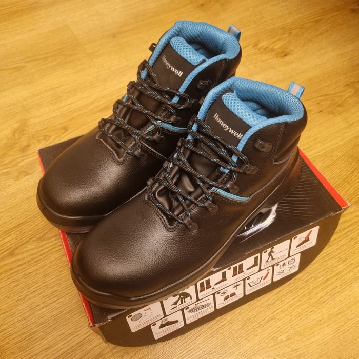 Ghete de lucru cu bombeu, piele, nr 42