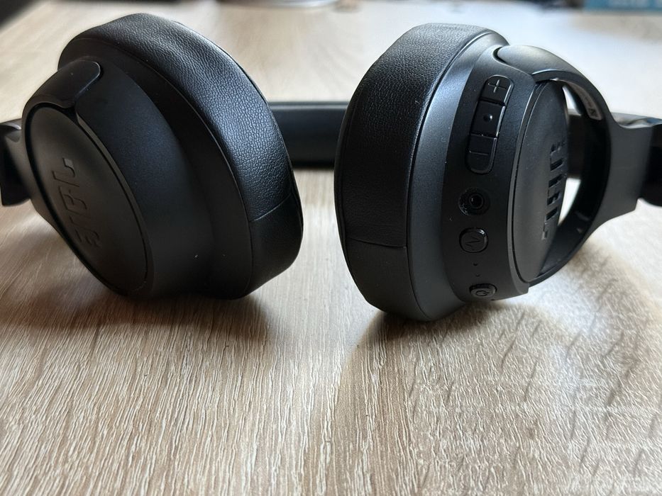 JBL TUNE 760NC – безжични слушалки ANC