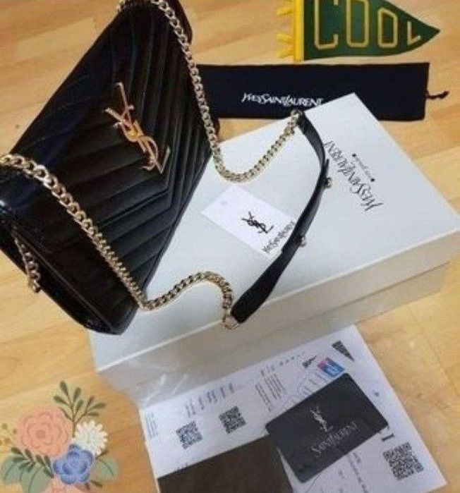 Geanta piele naturala,cutie,card,saculet m,certificat,etichetă incluse