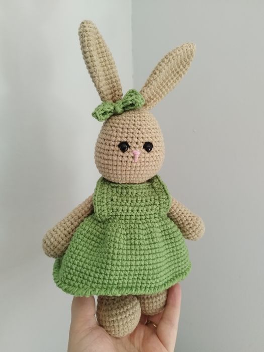Плетено зайче на една кука