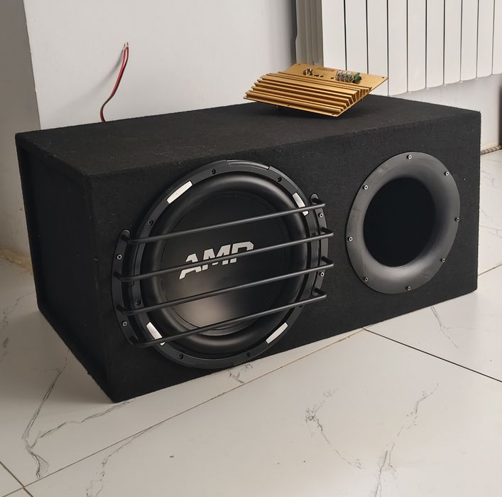 Продам сабвуфер с уселком