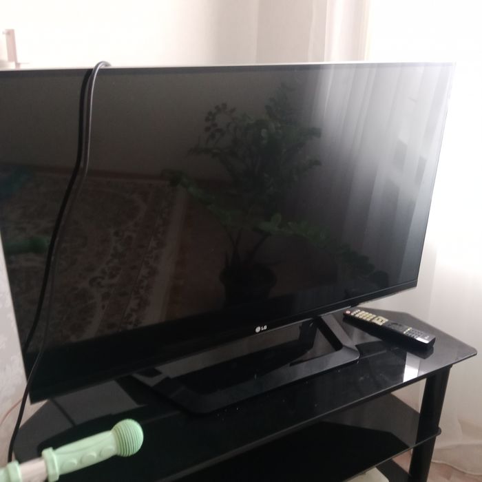 Продам Телевизор  lG