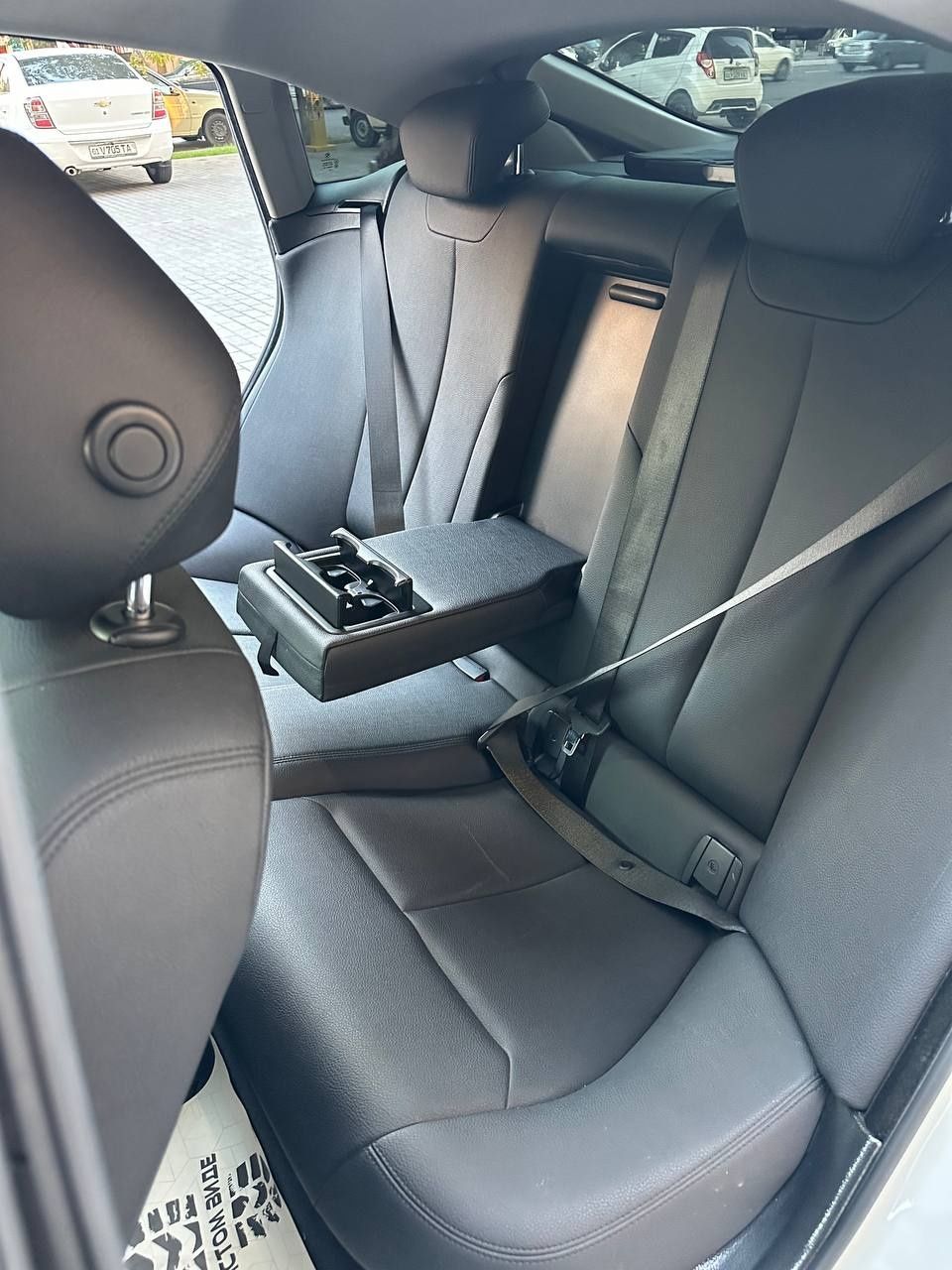 Продам срочно BMW краска 100% чистая пробег 51000