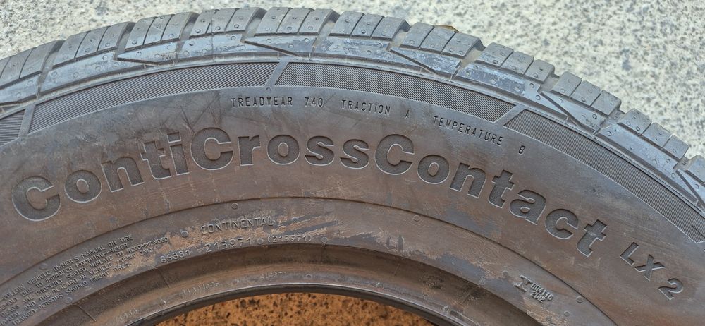 4 anvelope M+S noi Continental 225/70/15.Pretul este pe bucata.