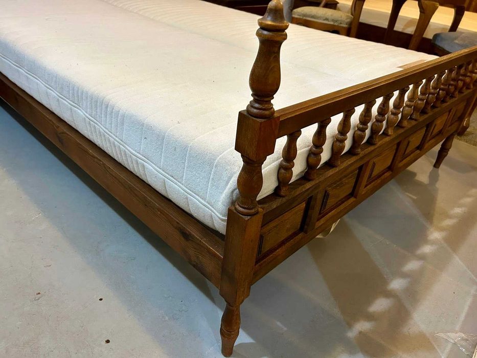 Спалня + 2 бр шкафчета Холандия