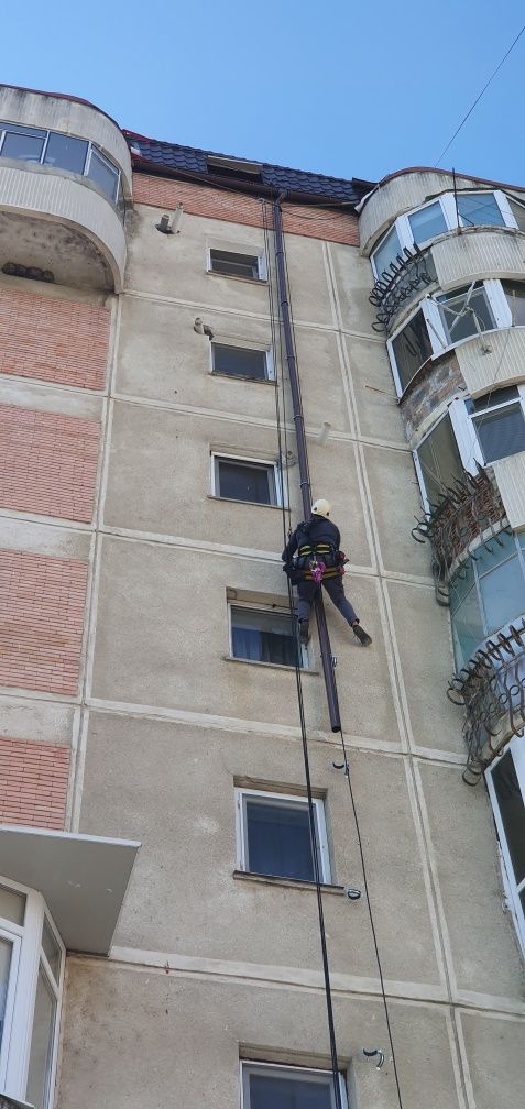 Alpinism utilitar/lucru la inaltime