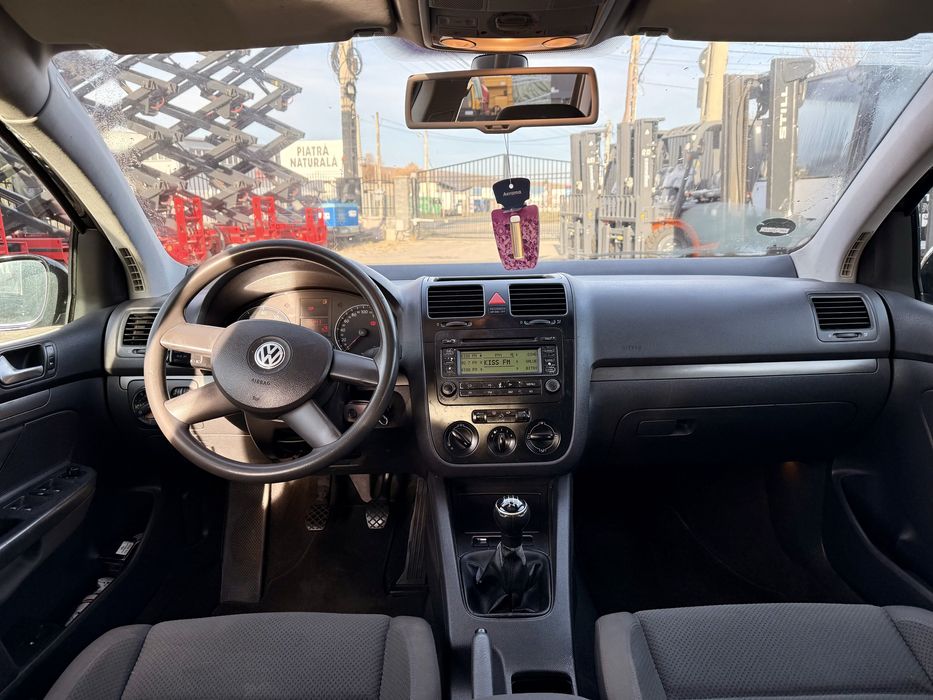 Vand/schimb Golf 5 1.6 FSI 6+1 Trapa  sport line trapa incalzite