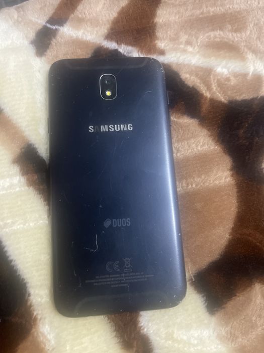 Vand telefoane stricate