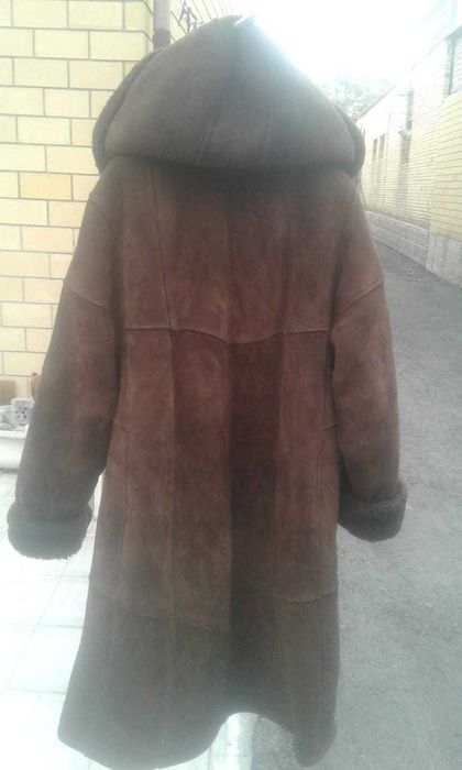 Дубленка женская натуральная кожа, р-р 48 - 52, длинная, с капюшоном