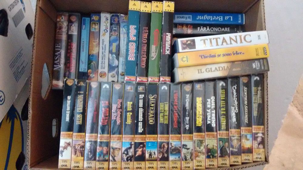 Colectie Casete Video VHS Originale Filme Artistice Desene Animate