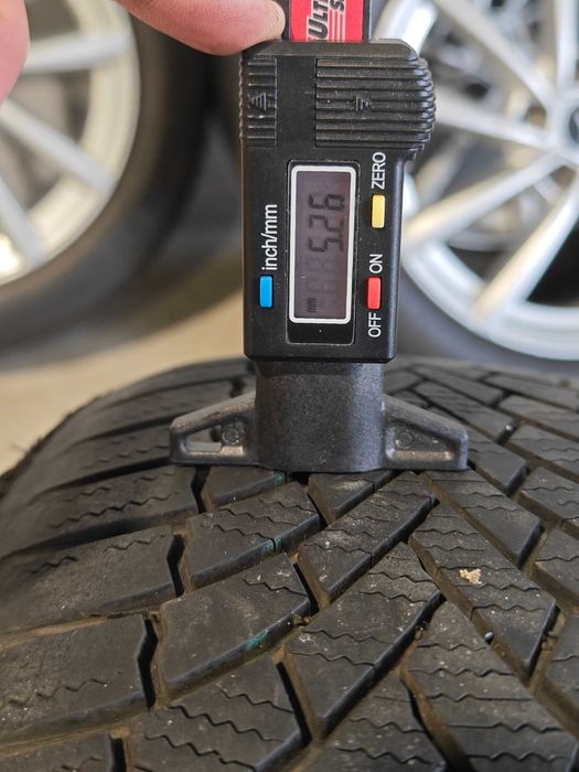 Roti/Jante 17 cu anvelope de iarna 205/60R17 BMW X1 X2 MINI 7J ET 47