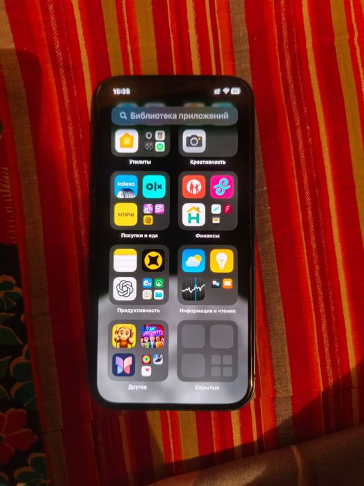 продам айфон 12 срочно