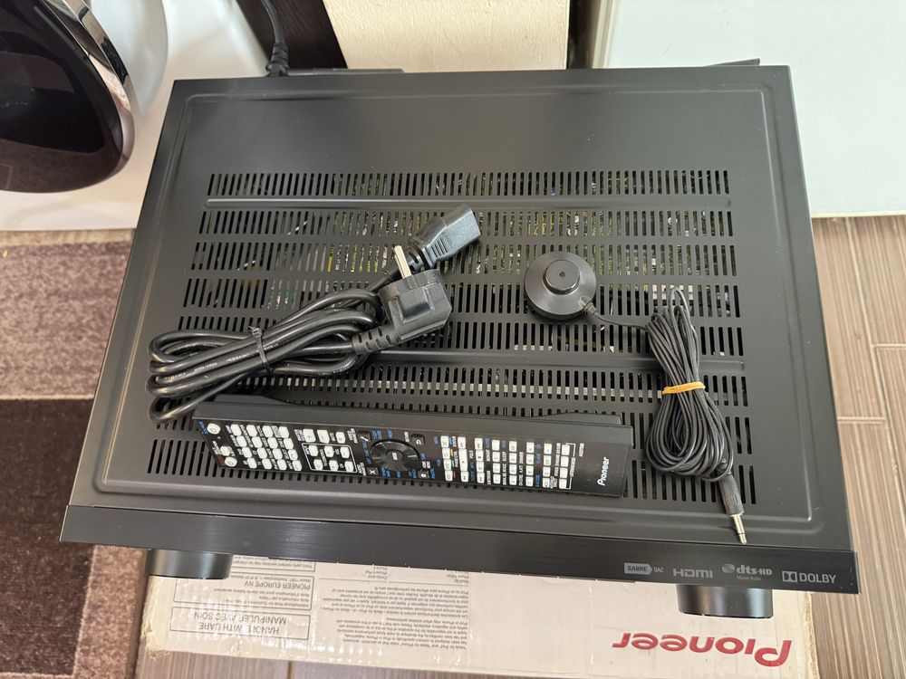 Pioneer VSX-930 Като нов