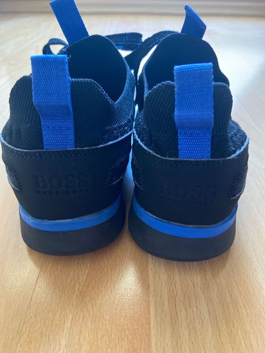 Pantofi Boss originali. Nr 39