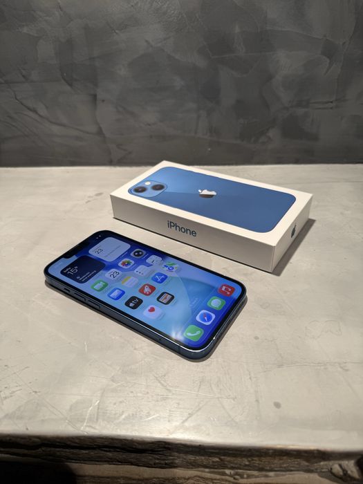 100% батерия! ПЕРФЕКТЕН Iphone 13 128 GB Blue