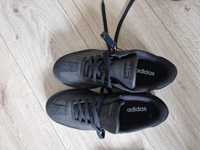 Vand Adidas originali black