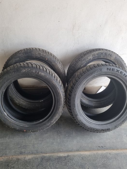 Зимняя резинка в идеальном состоянии R 16