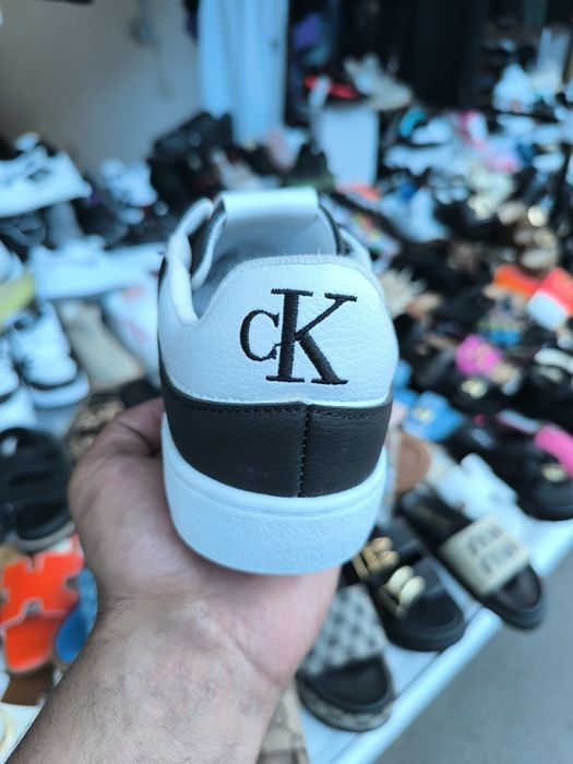 Tenes CK calitate superioara super oferta