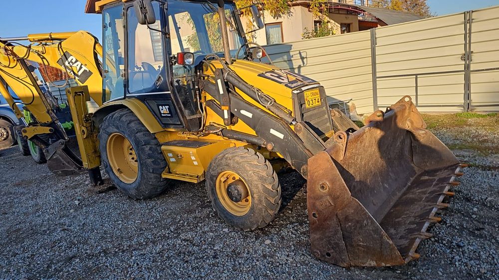 Închiriez excavatoare , buldo,bascule 8x4