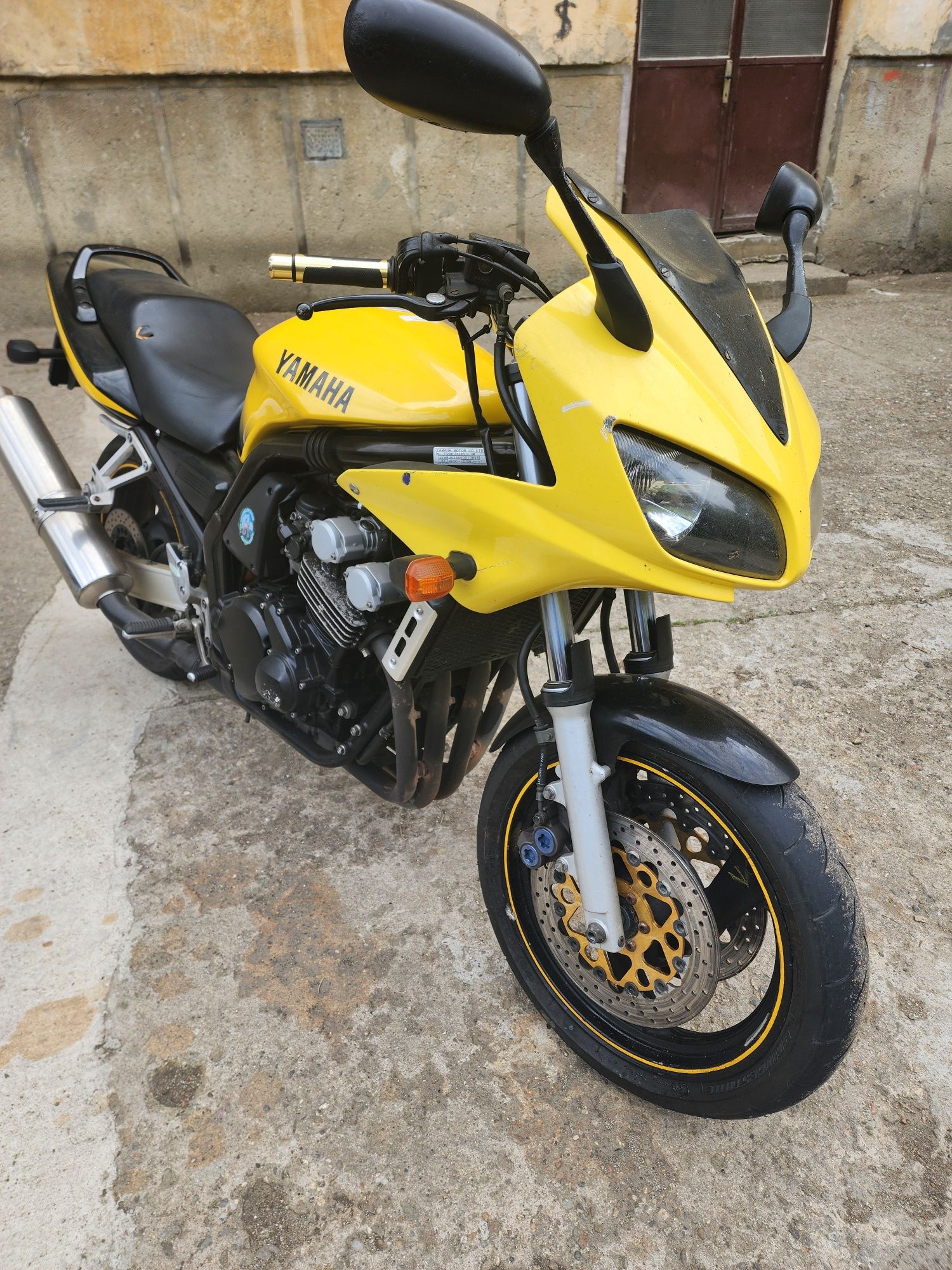 Yamaha fzs 600 2002
