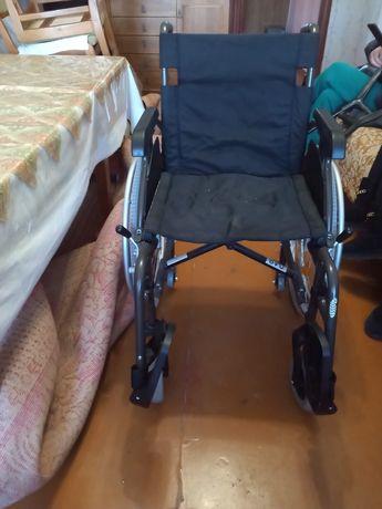 Продаётся инвалидная коляска 40000