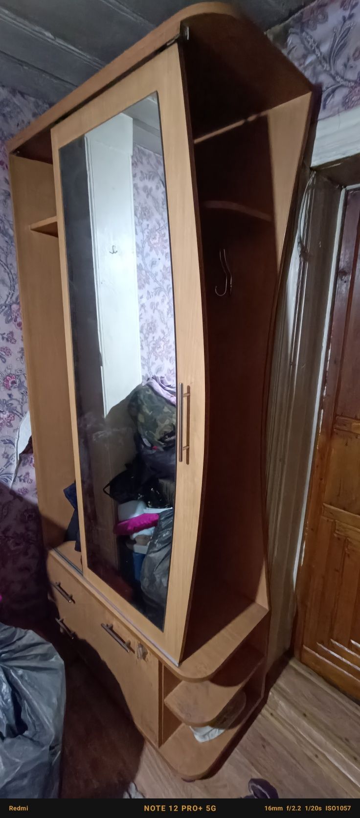 Продам прихожую, в отличном состоянии.