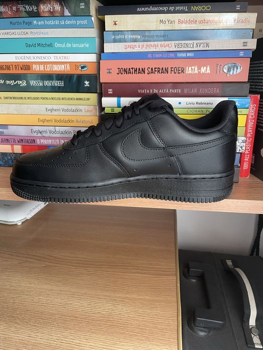 Nike Air Force 1 Black