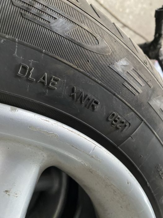 Продавам джанти 15 цола със зимни гуми за бмв 5х120