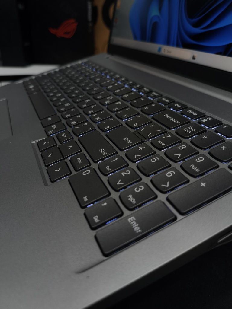 Noutbuk Lenovo ThinkBook 14 2-in-1 G4 i5-125U 16GB 512GB