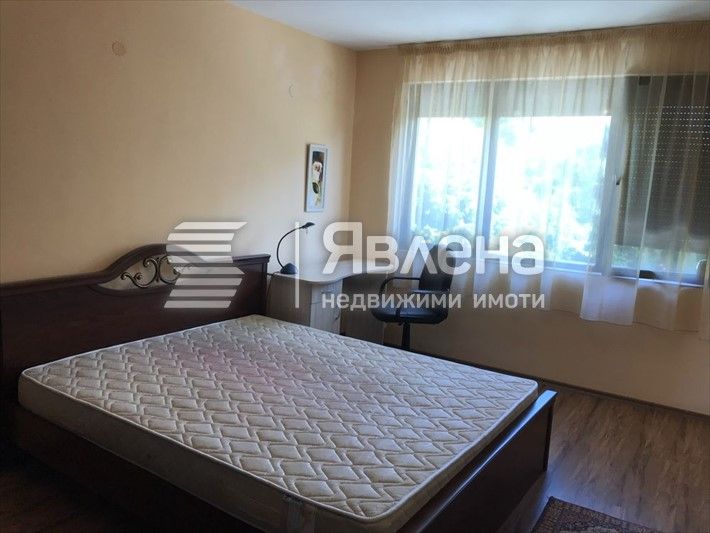 Дава се под наем Тристаен апартамент в Варна, Окръжна болница - 85 кв.м за 715 € - Снимка #11