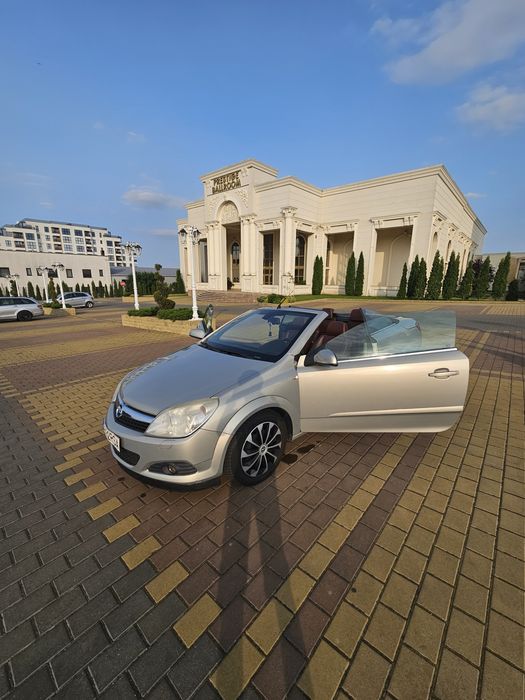 Opel astra h twintop