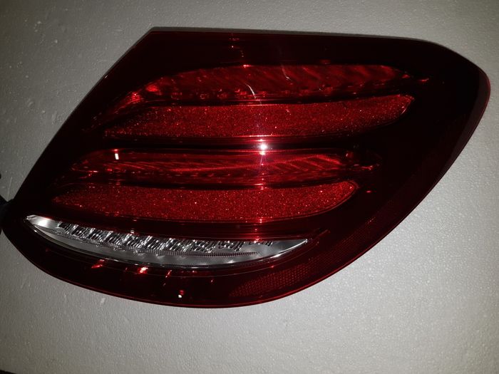 Mercedes Benz E Class W213 Stop / Lampa spate LED Far Tripla berlina