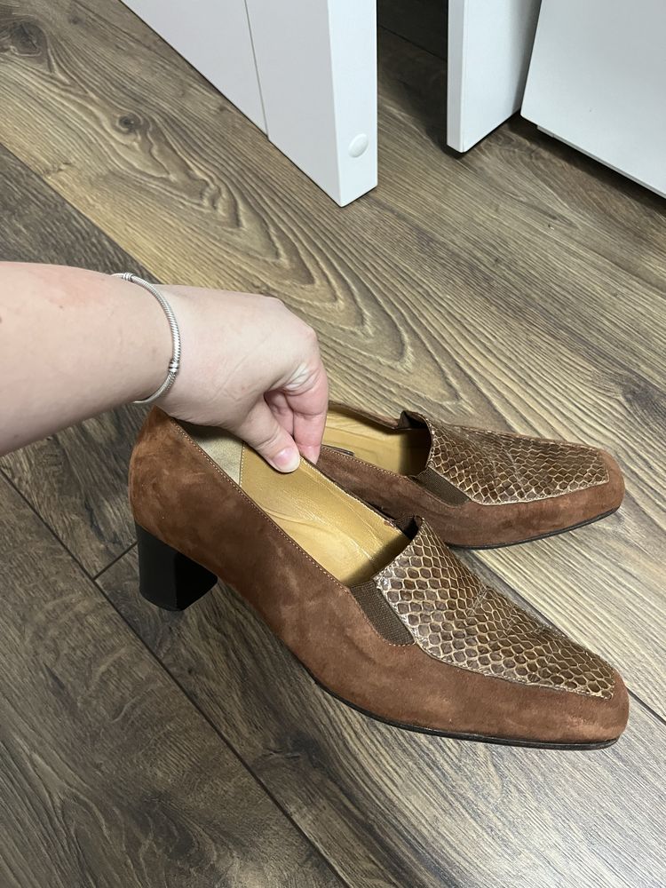 Pantofi piele intoarsa marime 41