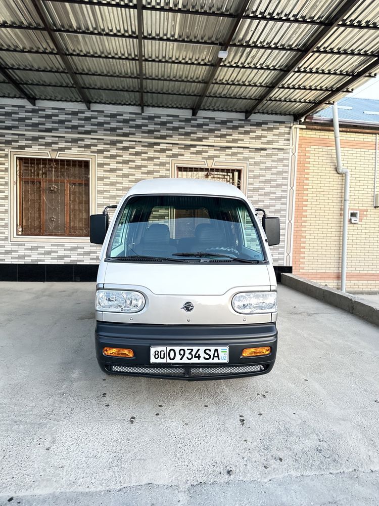 Дамас Сотилади 2000 йил